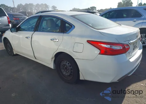 2016 Nissan Altima 2.5 S z USA, uszkodzony, nr VIN 1N4AL3AP6GC271927